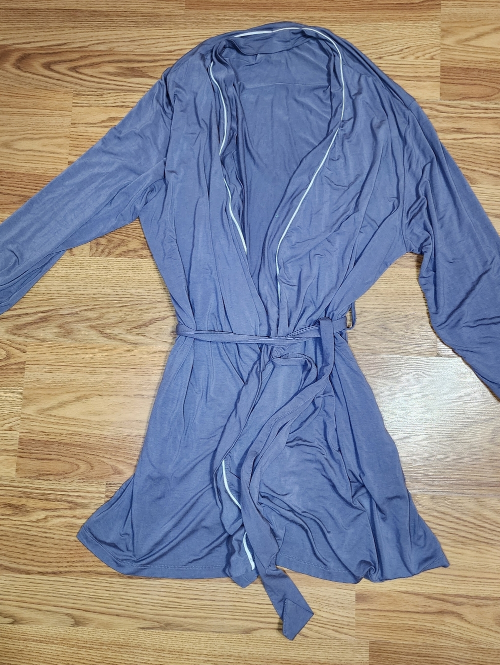 Womens Avidlove Robe Size M